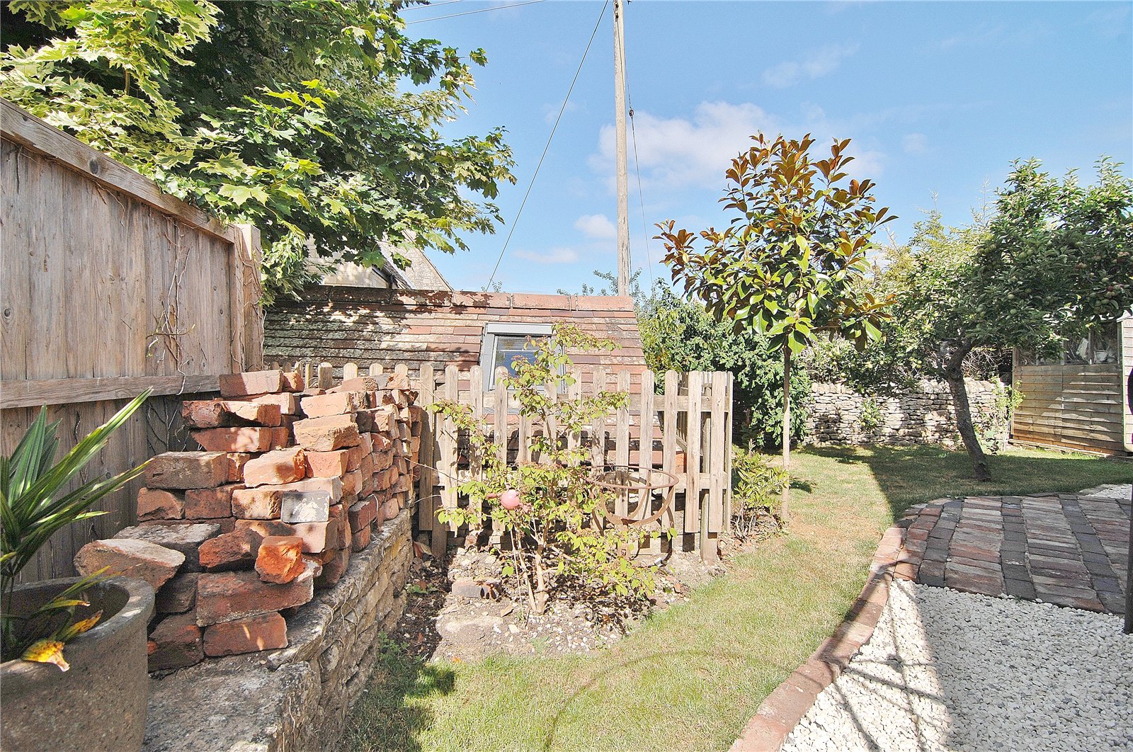 3 bedroom Bungalow for sale in Chalford Hill, Stroud, Gloucestershire