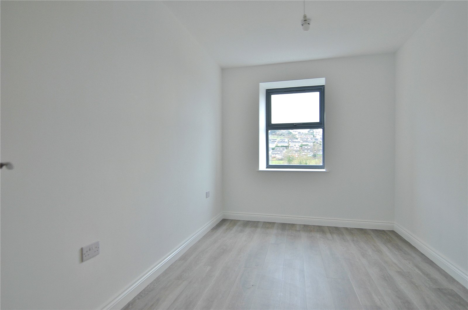2 bedroom Flat to let in Stroud, Gloucestershire