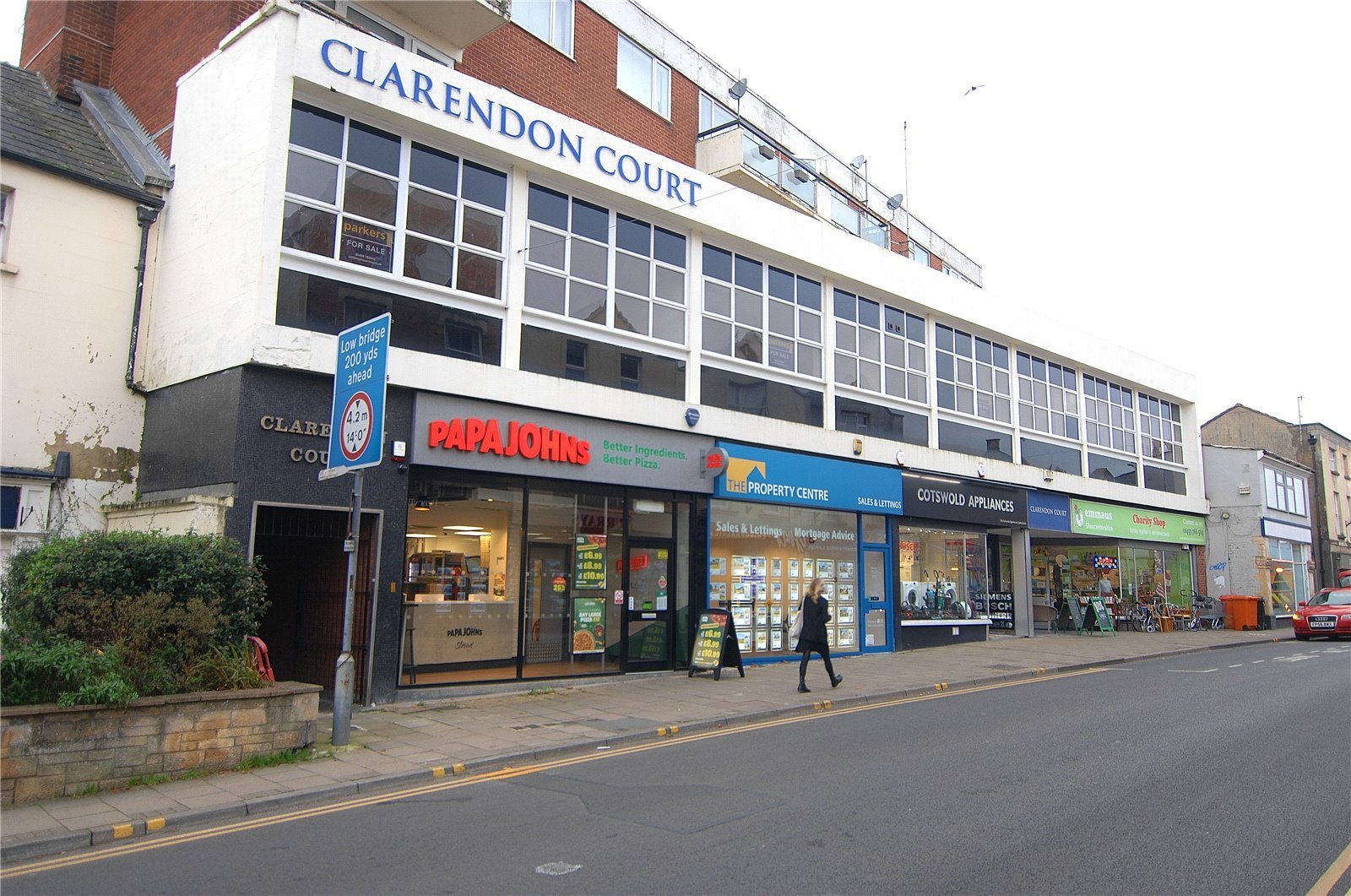 2 bedroom Flat to let in Stroud, Gloucestershire