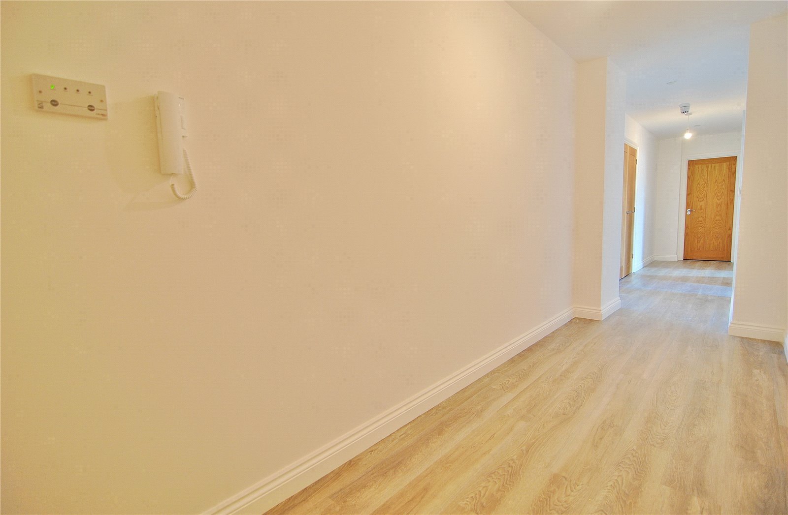 2 bedroom Flat to let in Stroud, Gloucestershire