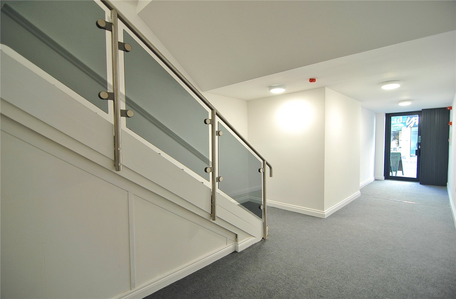 2 bedroom Flat to let in Stroud, Gloucestershire