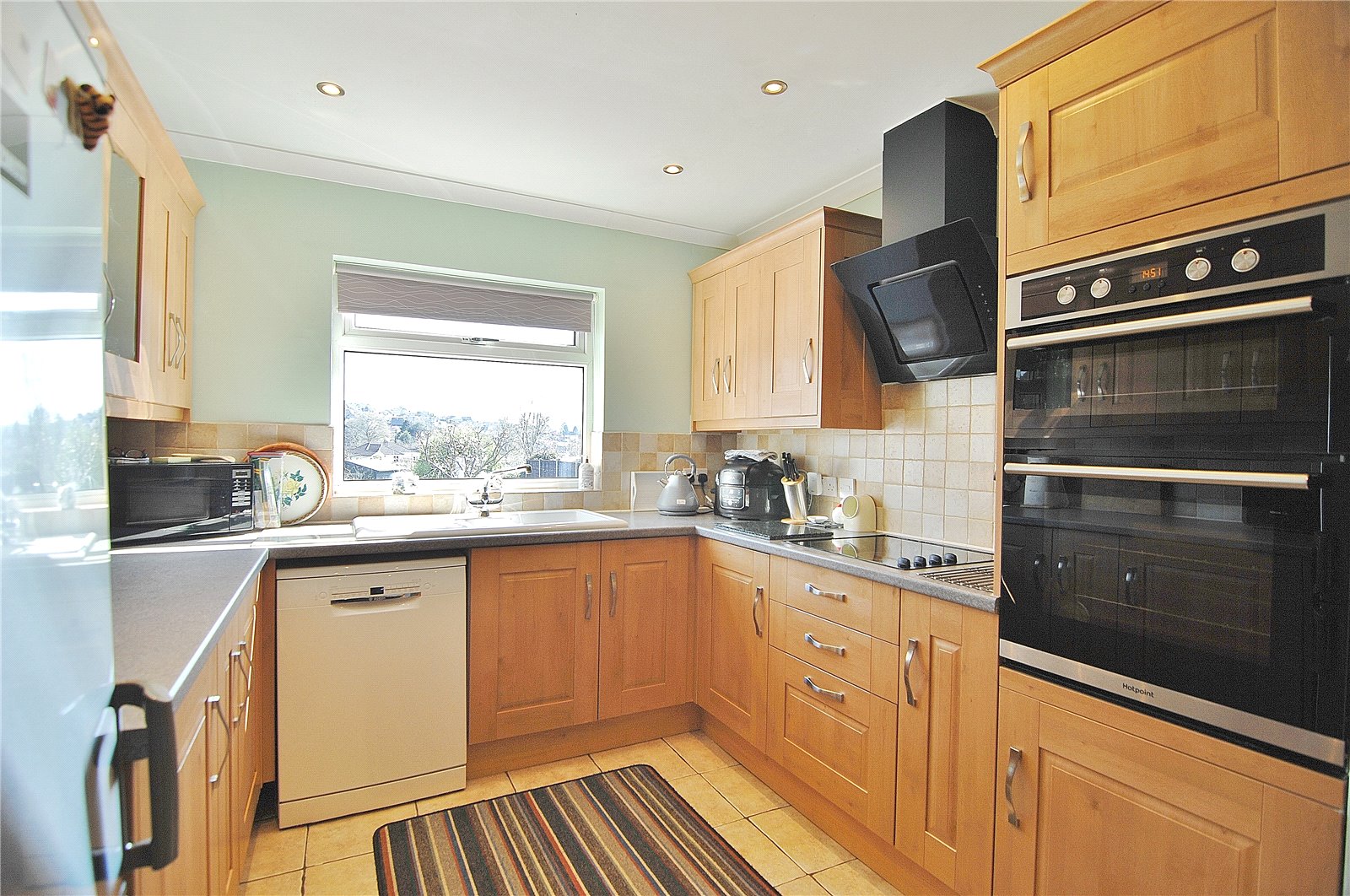 2 bedroom Bungalow for sale in Stroud, Gloucestershire