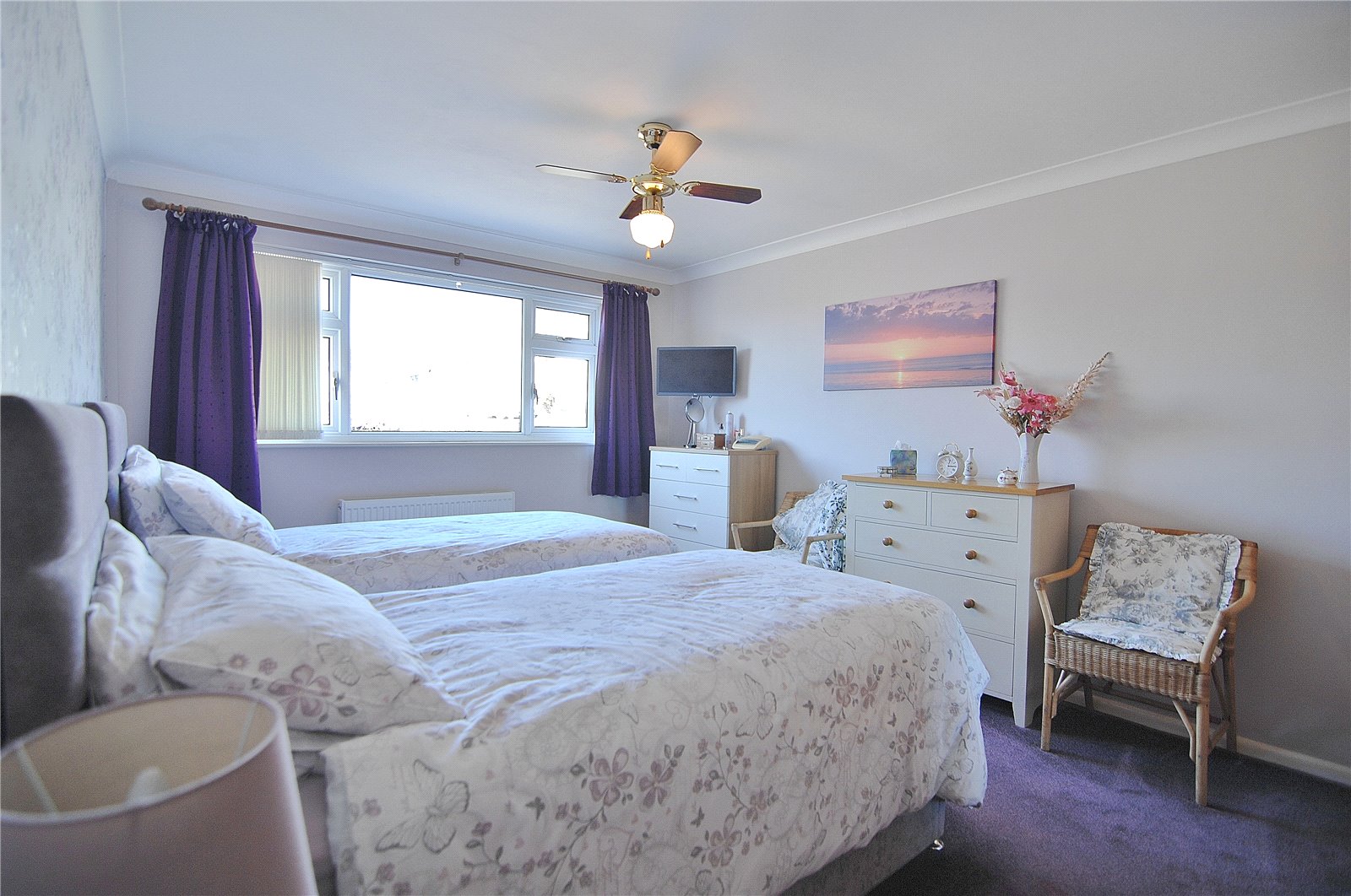 2 bedroom Bungalow for sale in Stroud, Gloucestershire