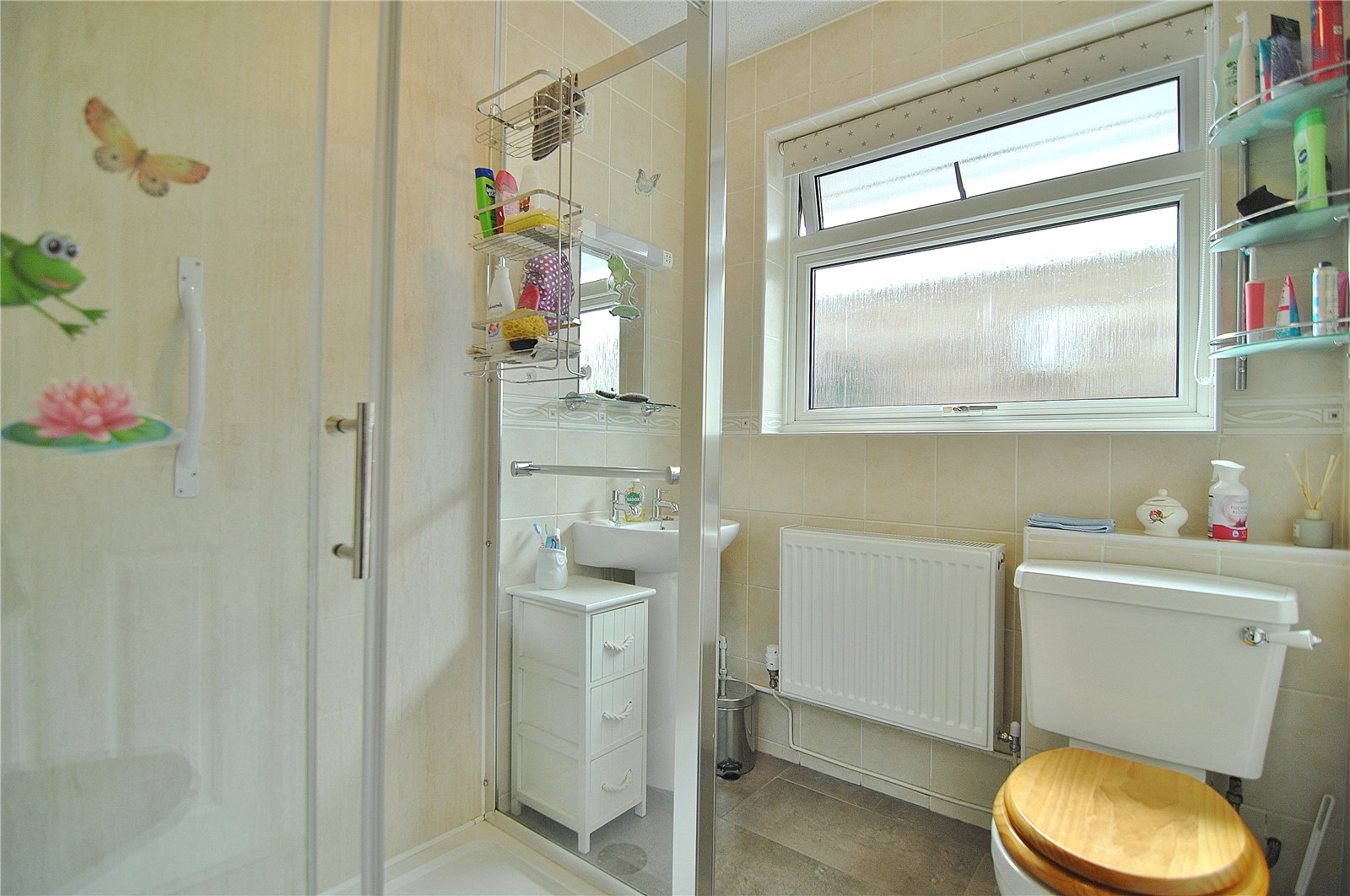 2 bedroom Bungalow for sale in Stroud, Gloucestershire