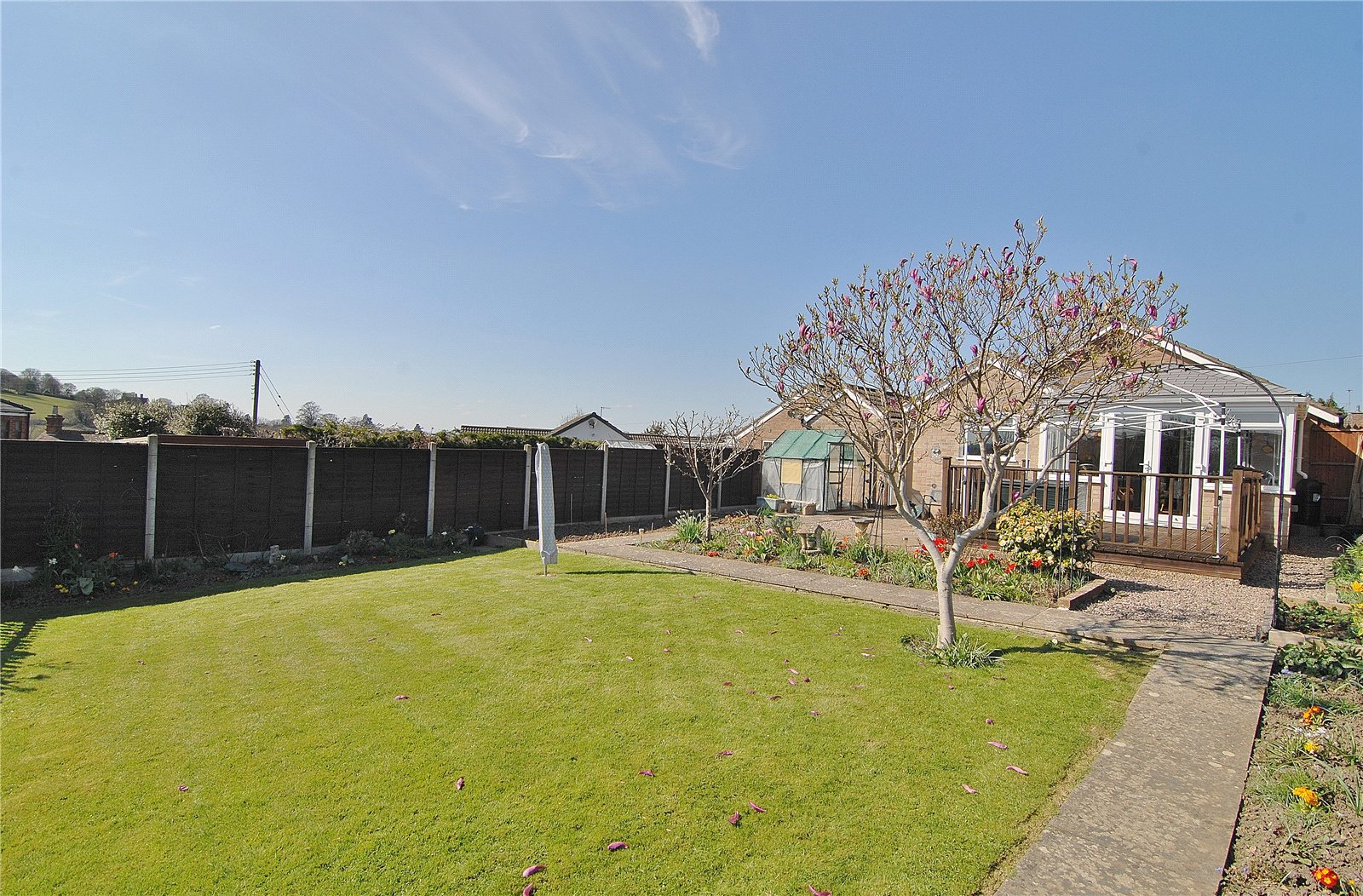 2 bedroom Bungalow for sale in Stroud, Gloucestershire