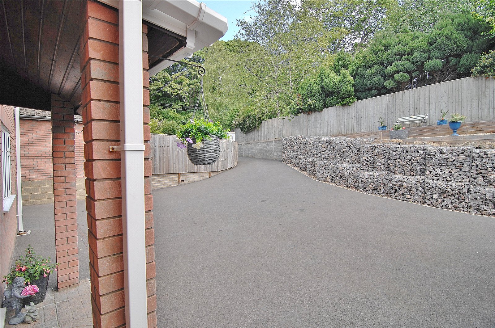 4 bedroom House for sale in Stroud, Gloucestershire
