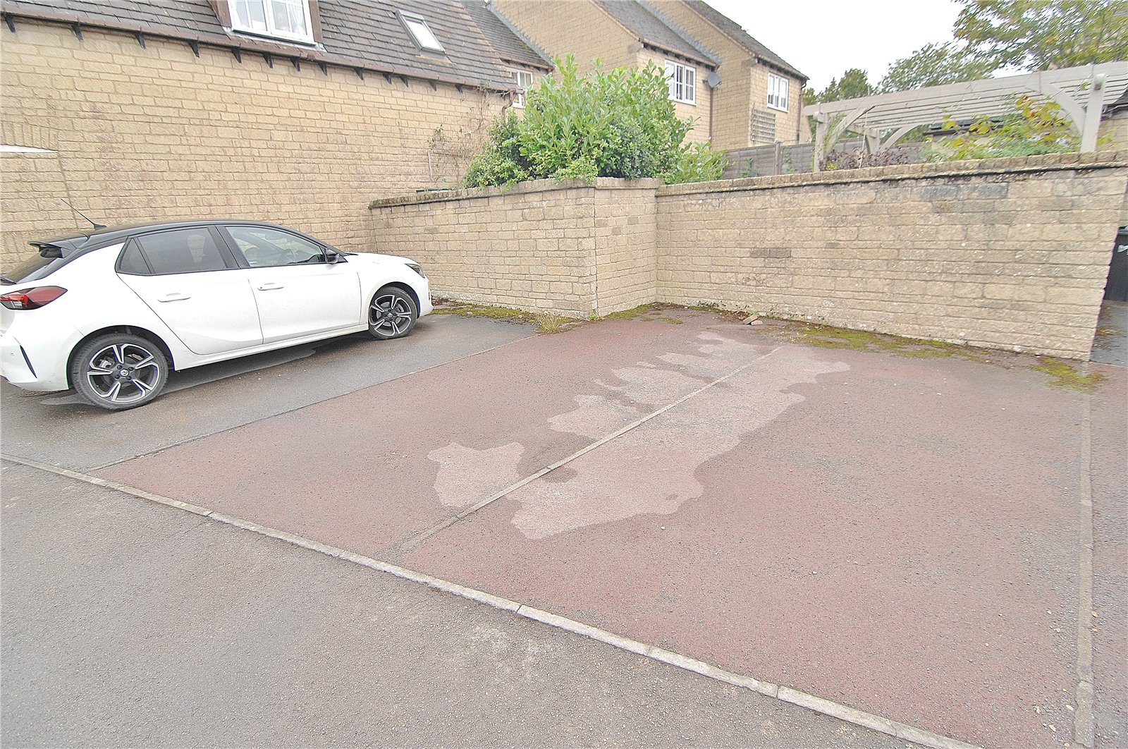 3 bedroom House for sale in Chalford, Stroud, Gloucestershire