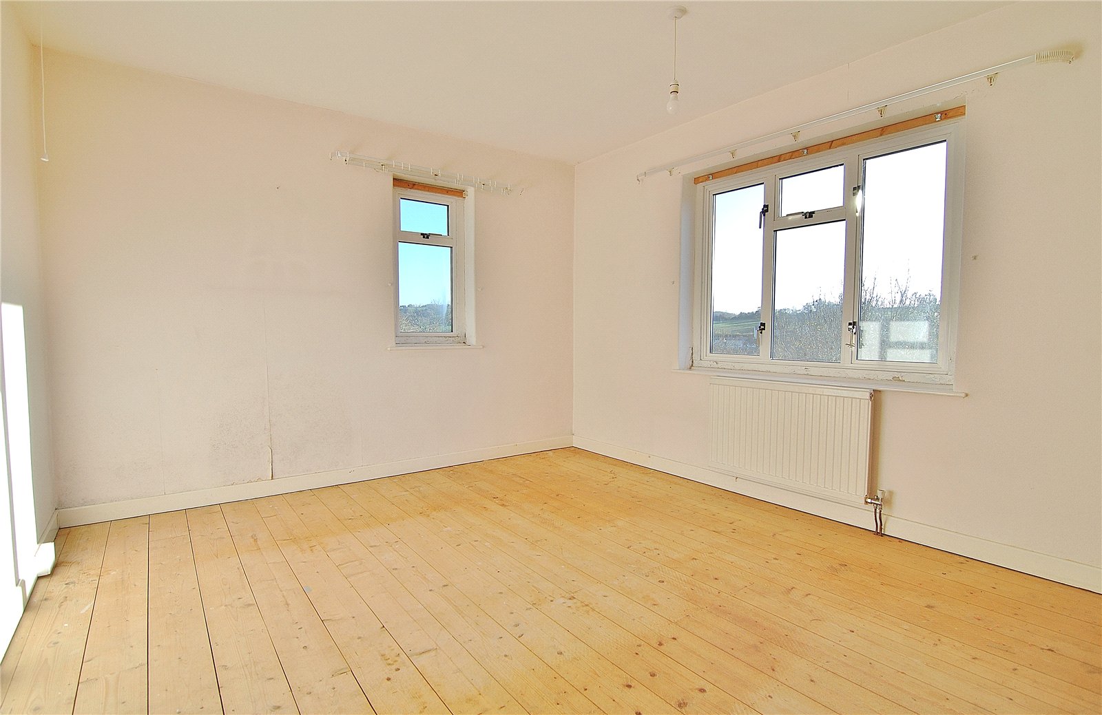 2 bedroom Bungalow for sale in Nailsworth, Stroud, Gloucestershire