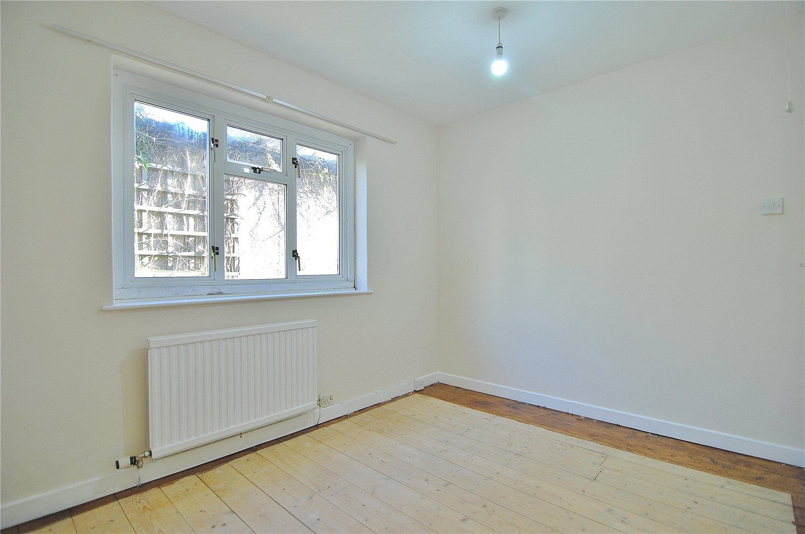 2 bedroom Bungalow for sale in Nailsworth, Stroud, Gloucestershire