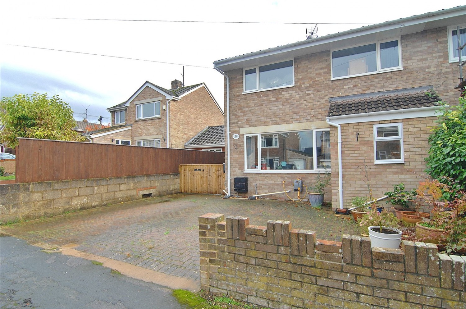 Kings Stanley, Stonehouse