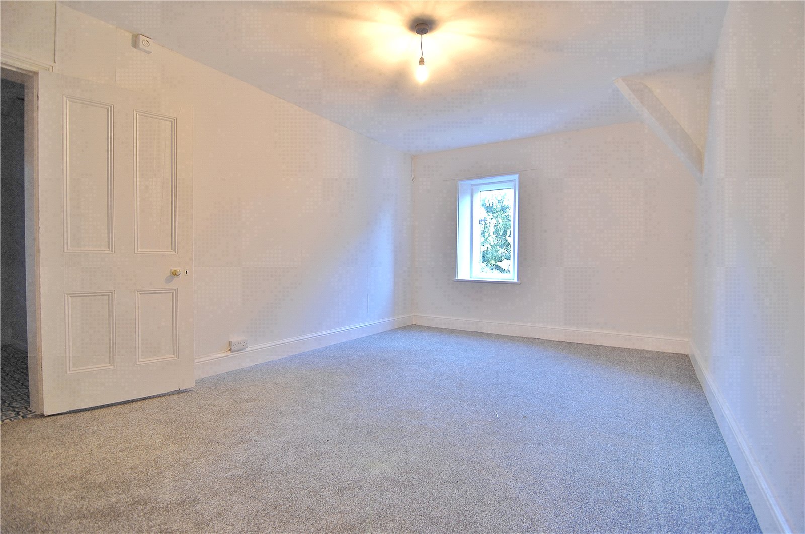 2 bedroom Flat for sale in Bowbridge, Stroud, Gloucestershire