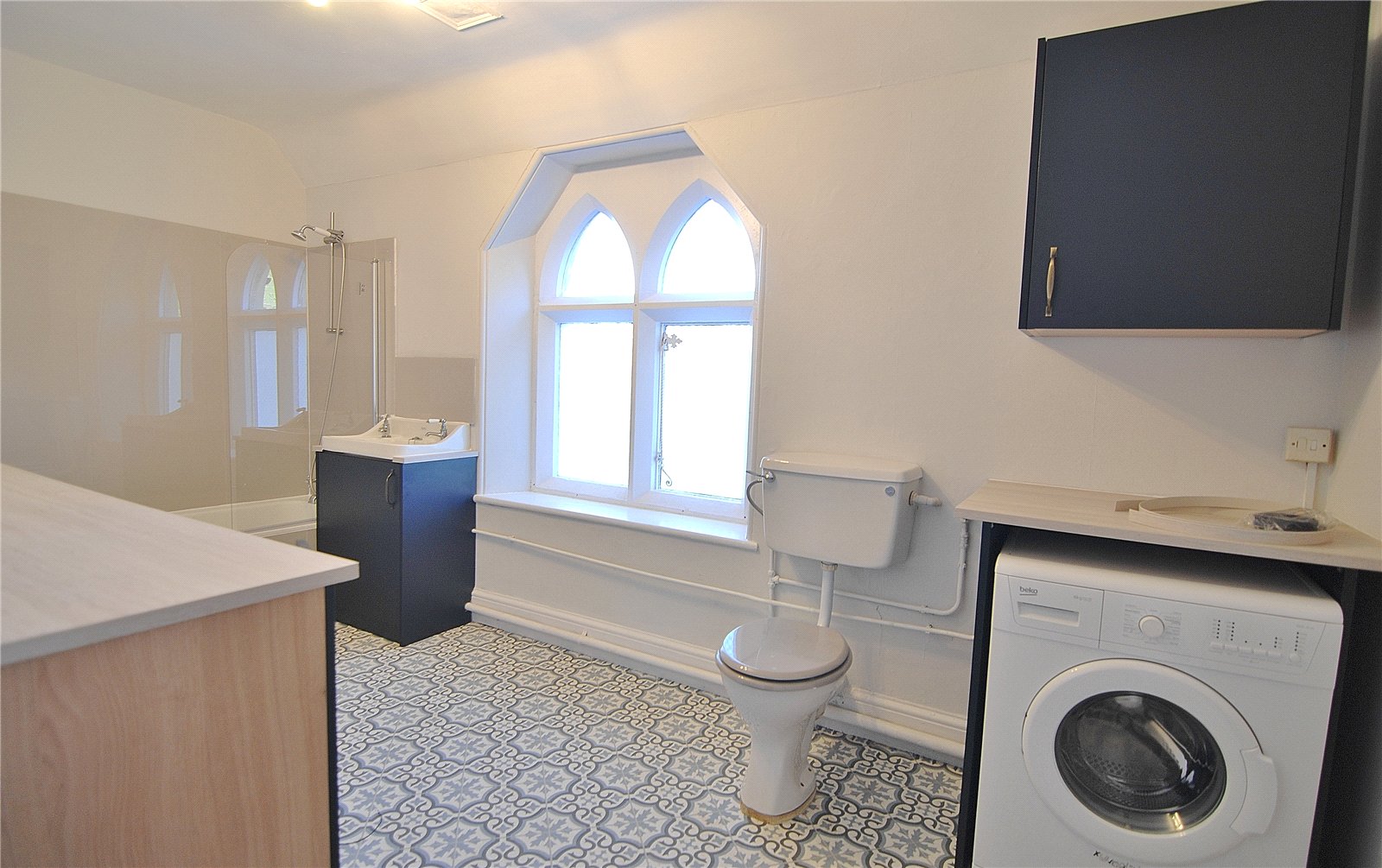 2 bedroom Flat for sale in Bowbridge, Stroud, Gloucestershire