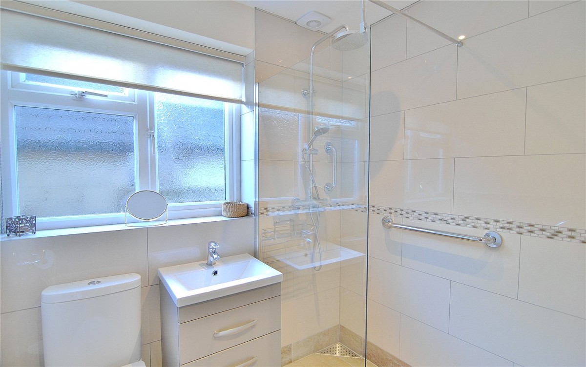 Bussage, Stroud, Gloucestershire