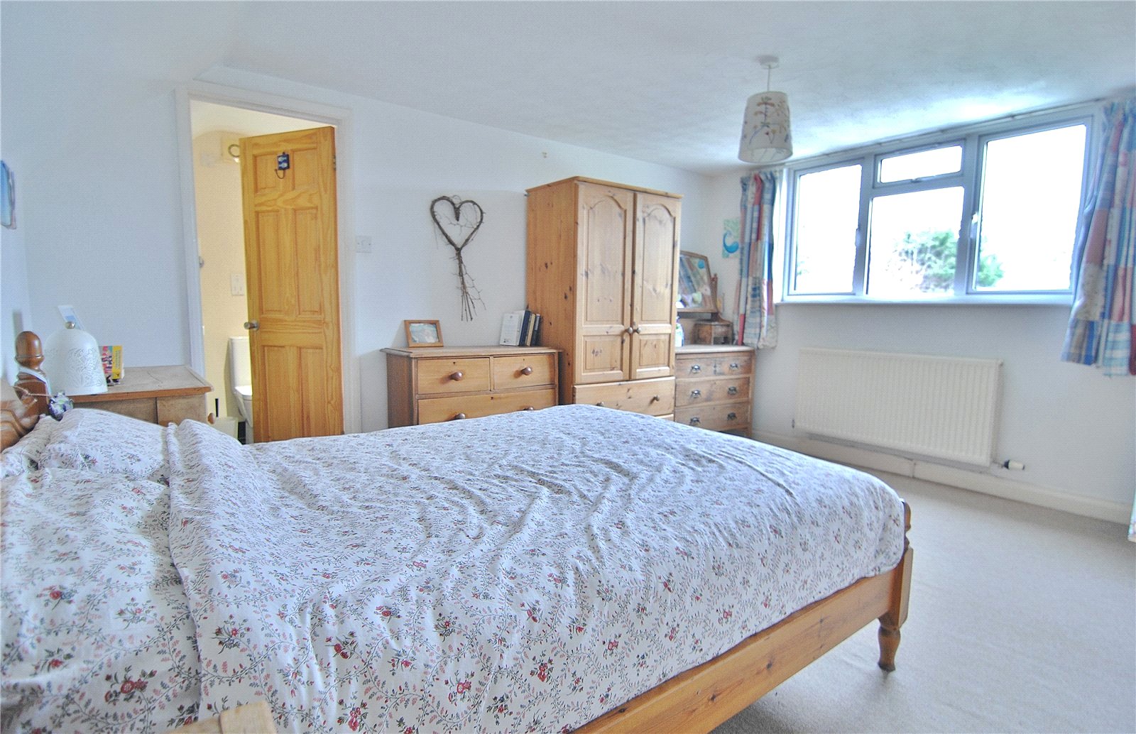 6 bedroom Bungalow for sale in Minchinhampton, Stroud, Gloucestershire