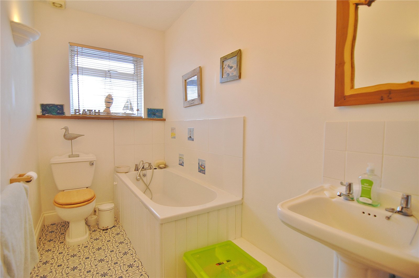 6 bedroom Bungalow for sale in Minchinhampton, Stroud, Gloucestershire