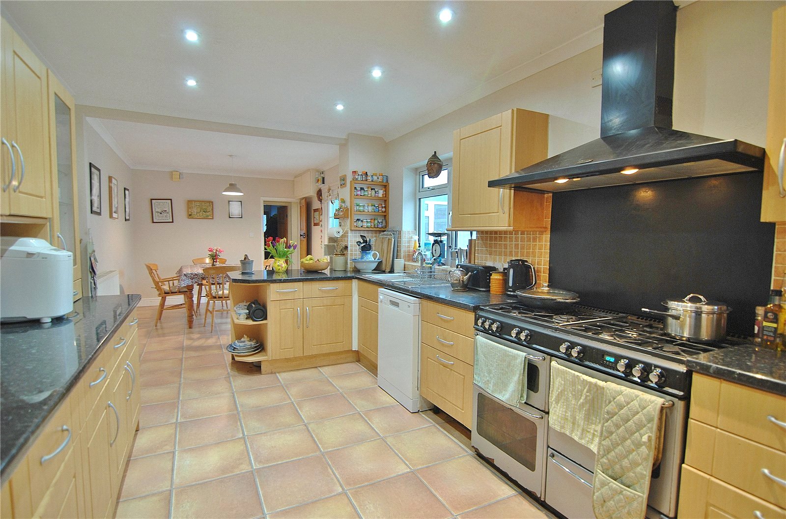 6 bedroom Bungalow for sale in Minchinhampton, Stroud, Gloucestershire