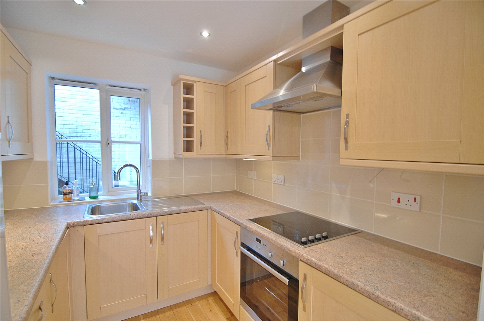 2 bedroom Flat for sale in Slad Road, Stroud, Gloucestershire