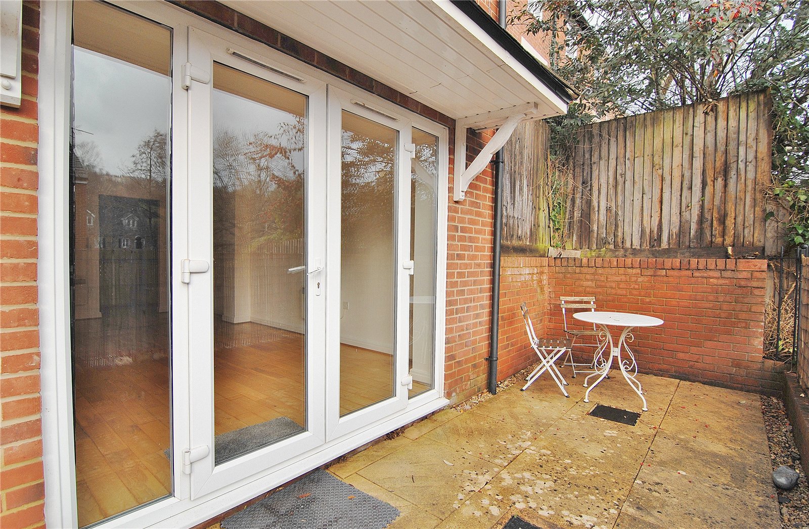 2 bedroom Flat for sale in Slad Road, Stroud, Gloucestershire