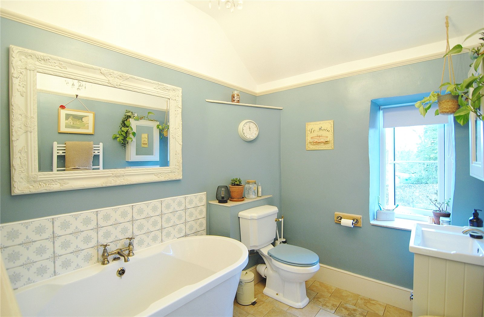 2 bedroom House for sale in Stroud, Gloucestershire