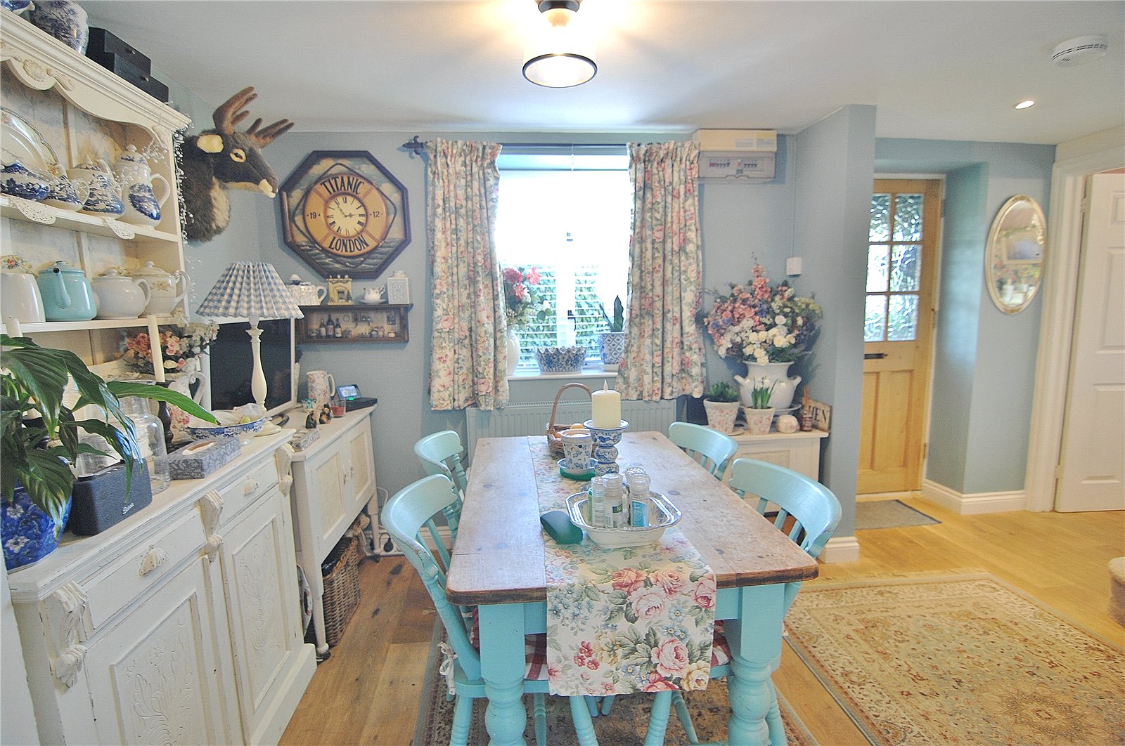 2 bedroom House for sale in Chalford Hill, Stroud, Gloucestershire
