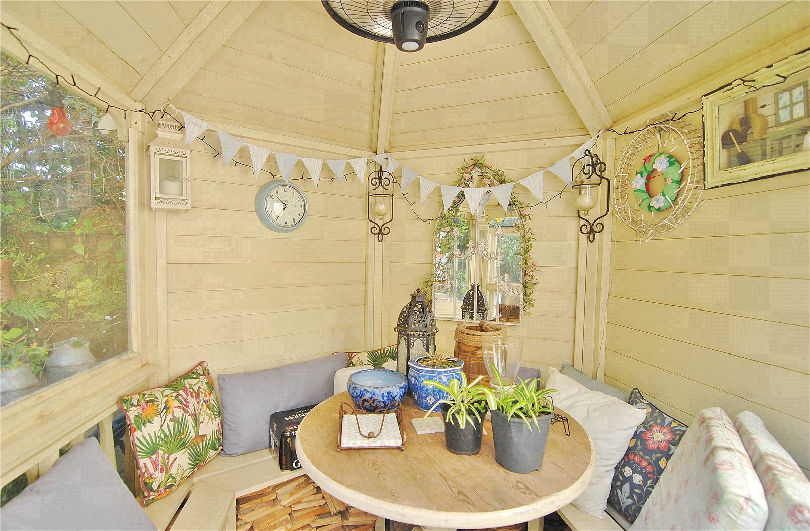 2 bedroom House for sale in Chalford Hill, Stroud, Gloucestershire