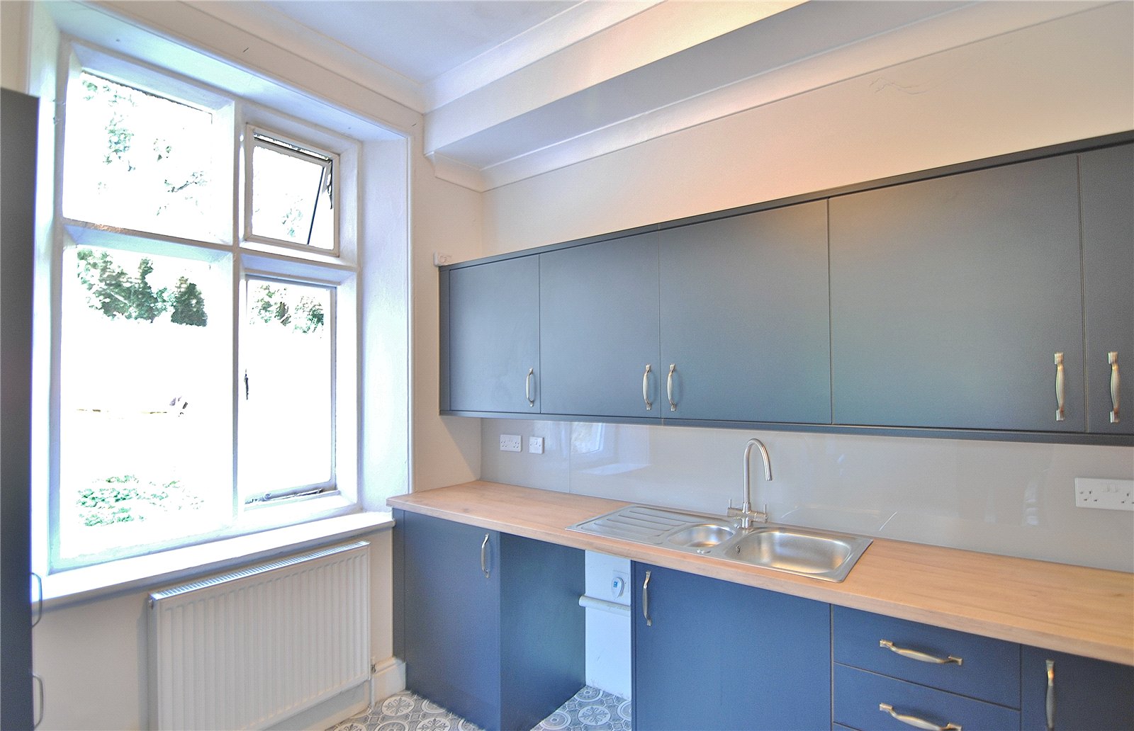 1 bedroom Flat for sale in Bowbridge, Stroud, Gloucestershire