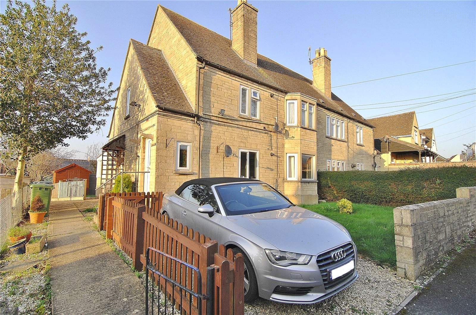 2 bedroom Flat for sale in Stonehouse, Gloucestershire