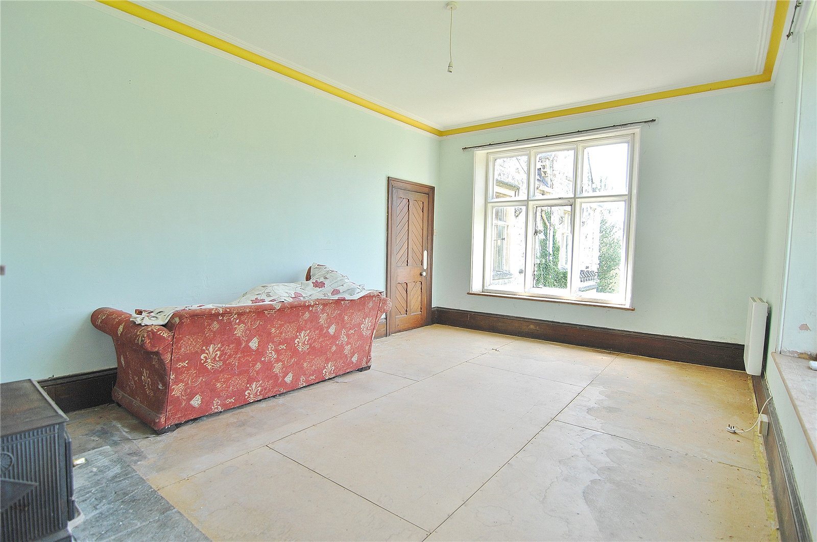 2 bedroom Flat for sale in Bowbridge, Stroud, Gloucestershire