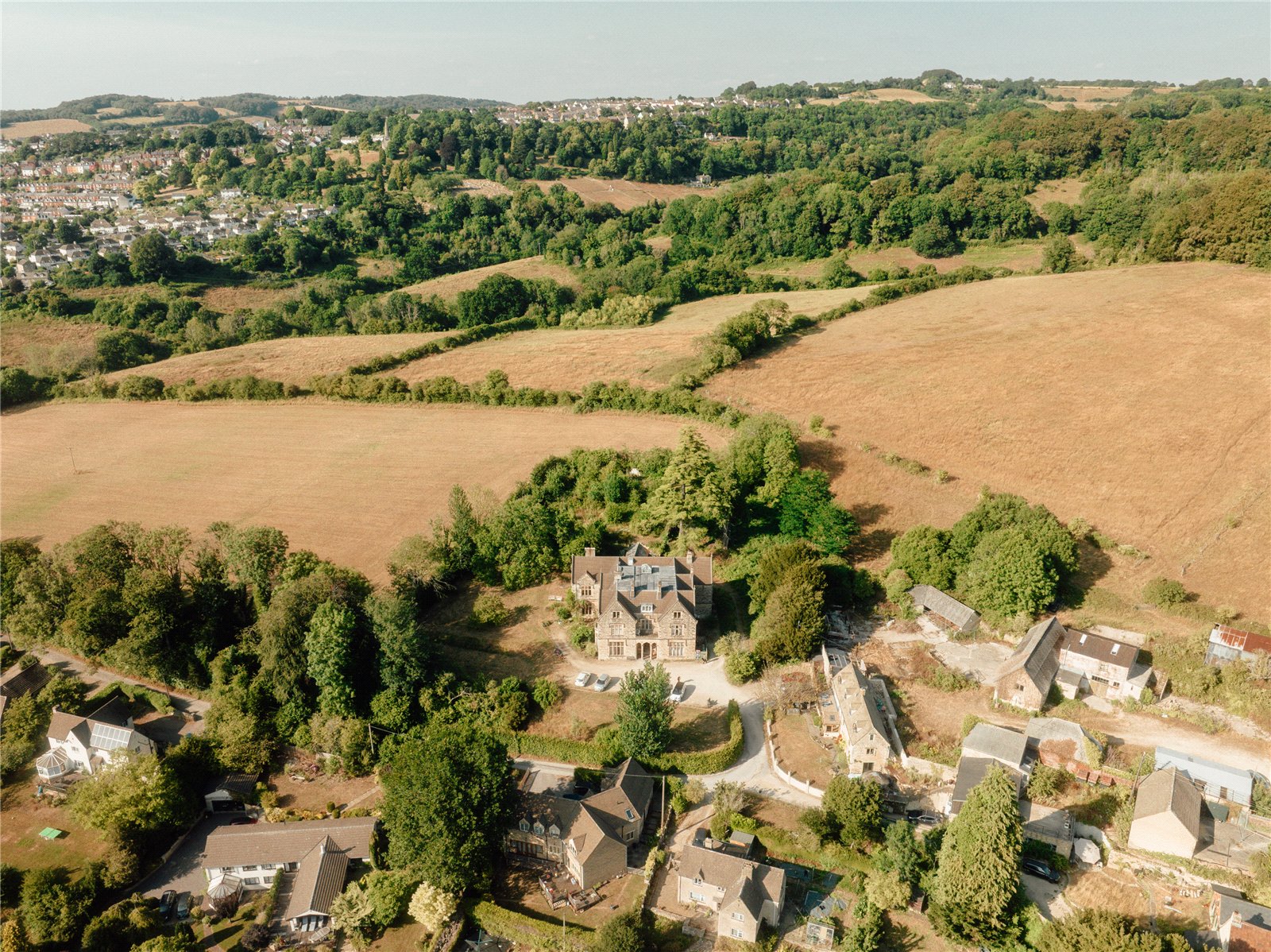 2 bedroom Flat for sale in Bowbridge, Stroud, Gloucestershire