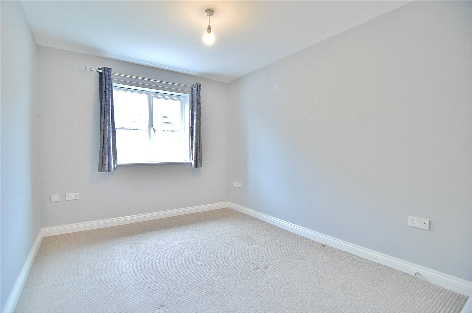 1 bedroom Flat for sale in Chalford, Stroud, Gloucestershire