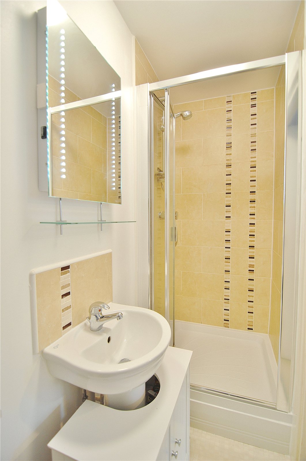 2 bedroom Flat for sale in Stroud, Gloucestershire
