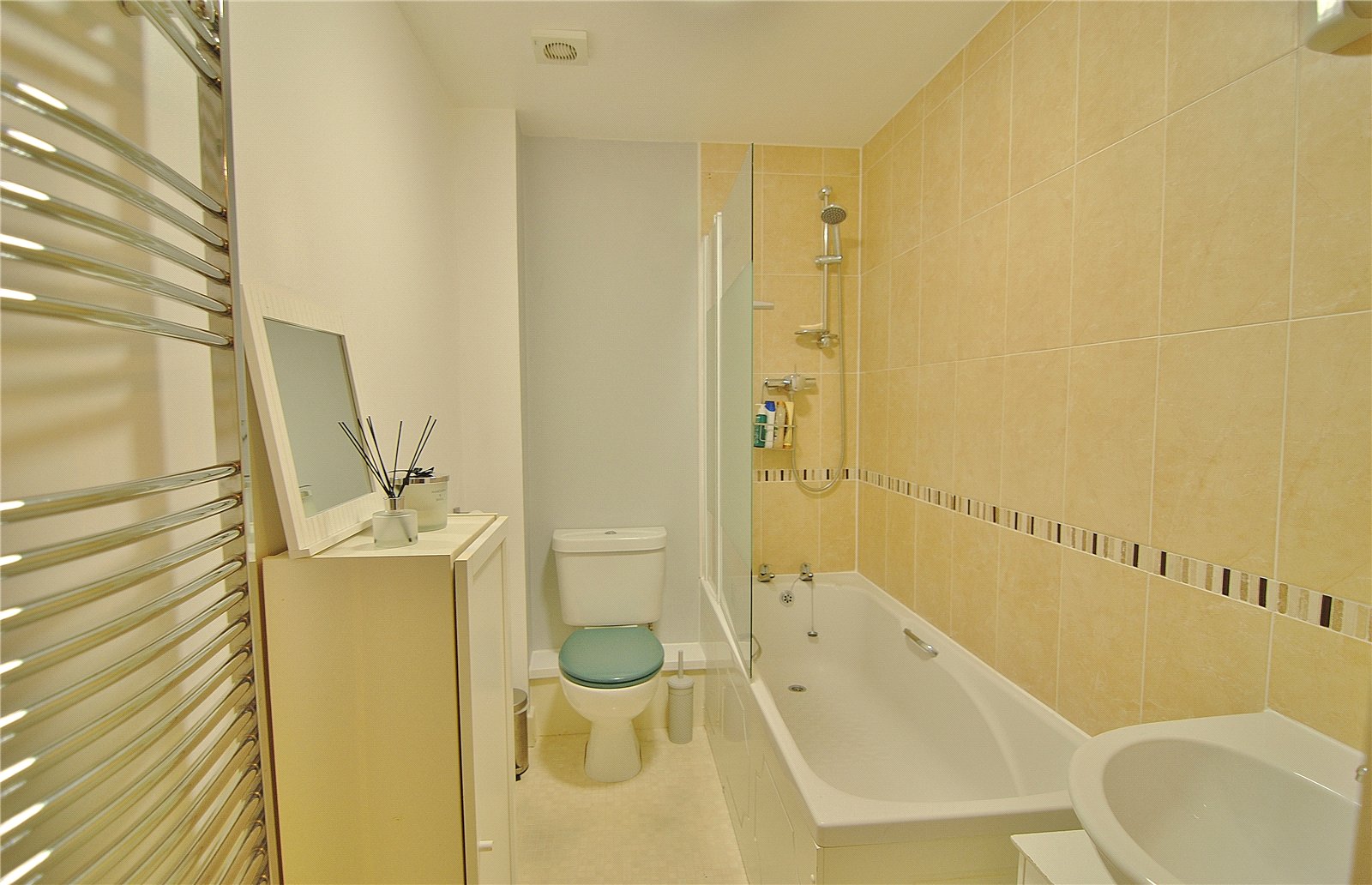 2 bedroom Flat for sale in Stroud, Gloucestershire