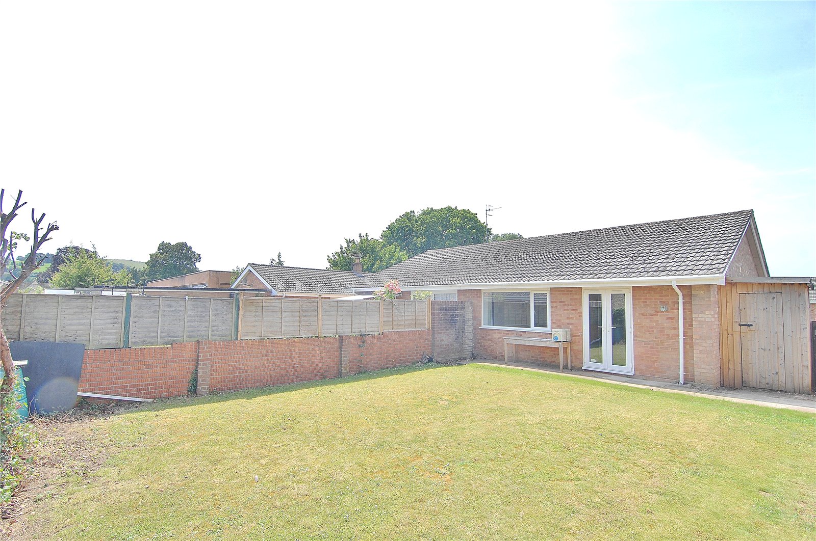 2 bedroom Bungalow for sale in Cainscross, Stroud, Gloucestershire