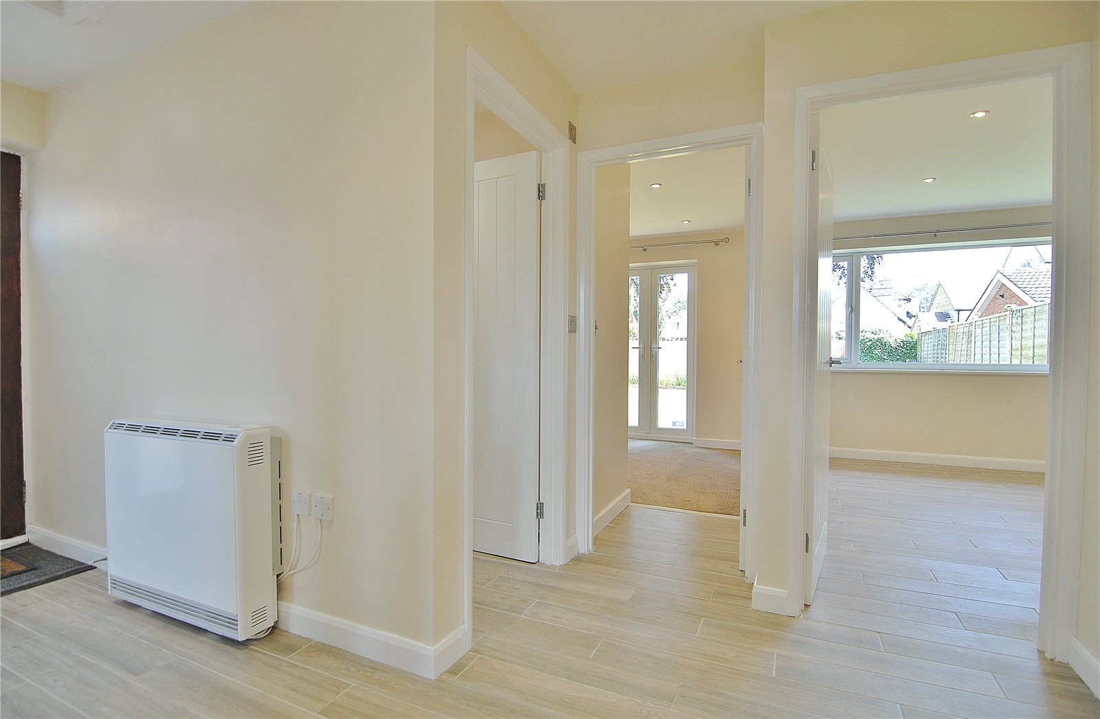 2 bedroom Bungalow for sale in Cainscross, Stroud, Gloucestershire