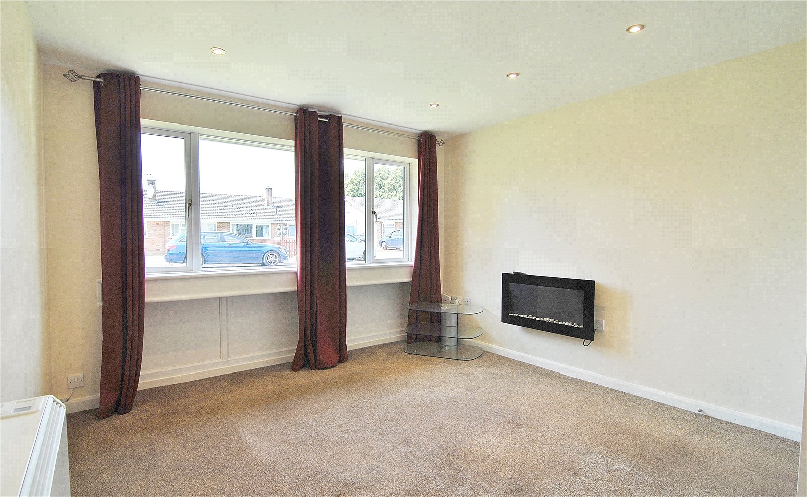 2 bedroom Bungalow for sale in Cainscross, Stroud, Gloucestershire