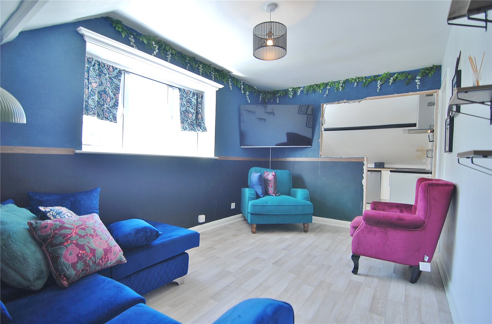 1 bedroom Flat for sale in Kings Stanley, Stonehouse, Gloucestershire