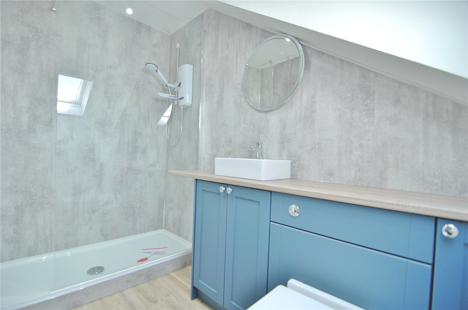 1 bedroom Flat for sale in Kings Stanley, Stonehouse, Gloucestershire