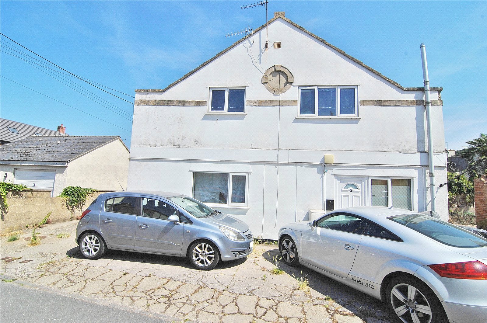 1 bedroom Flat for sale in Kings Stanley, Stonehouse, Gloucestershire