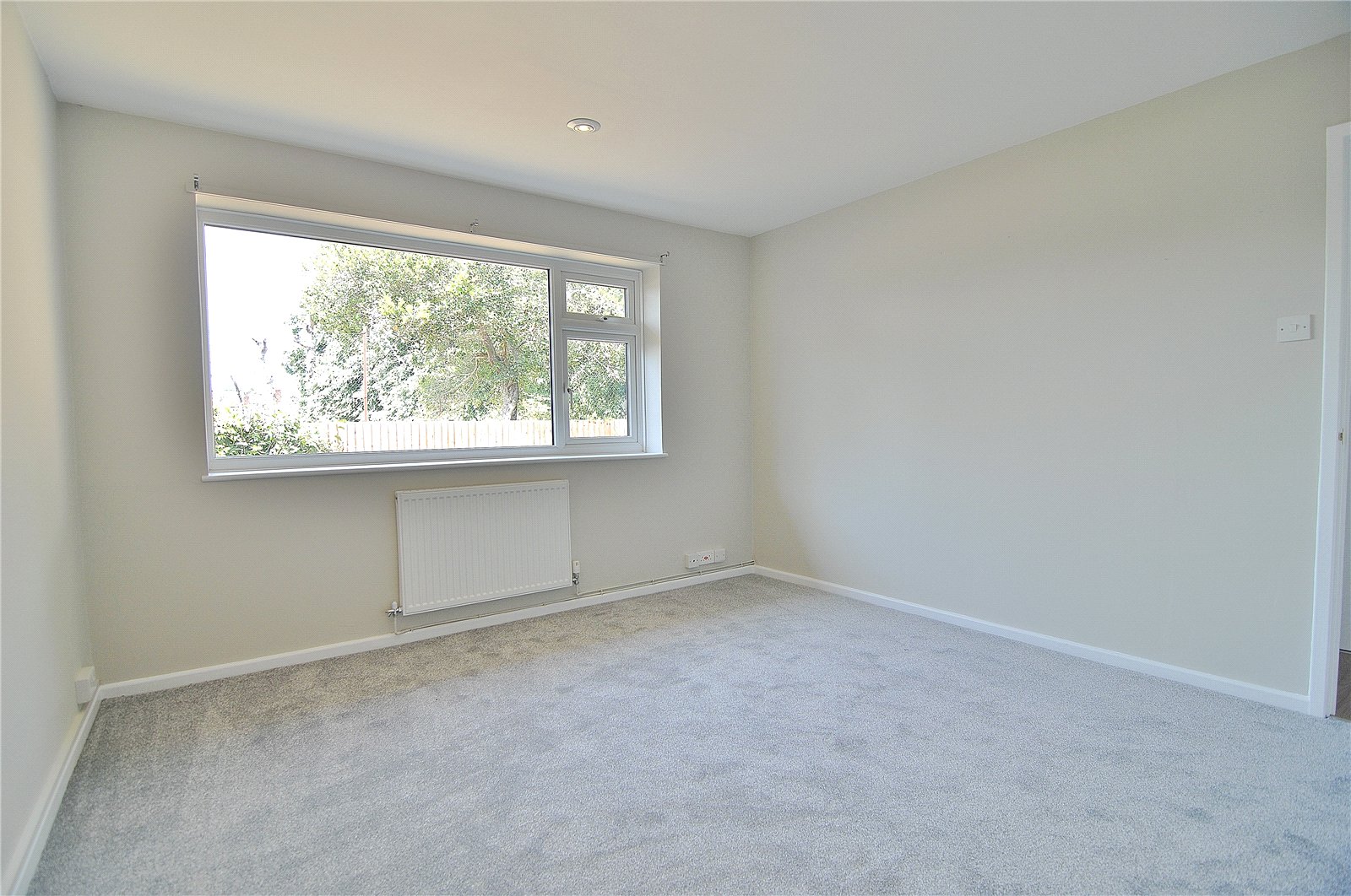 2 bedroom Bungalow for sale in Cainscross, Stroud, Gloucestershire