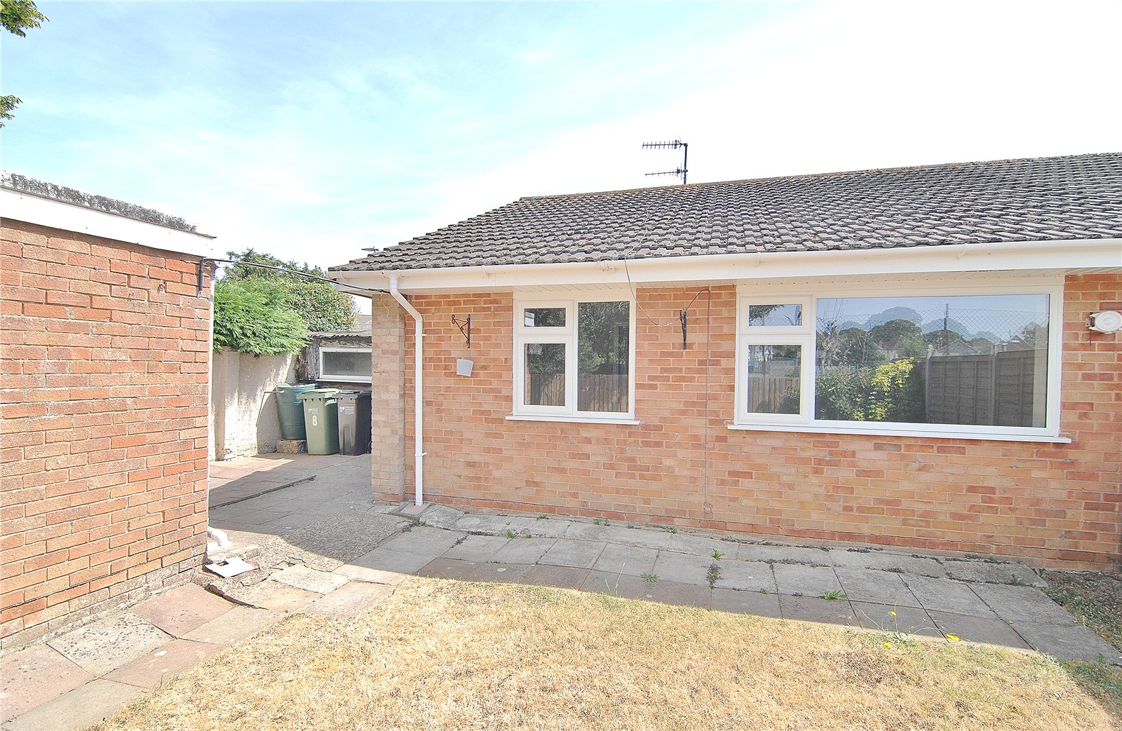 2 bedroom Bungalow for sale in Cainscross, Stroud, Gloucestershire