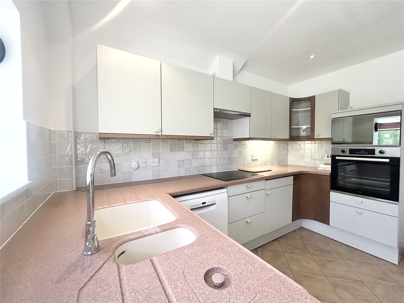 2 bedroom Bungalow to let in Whiteshill, Stroud, Gloucestershire