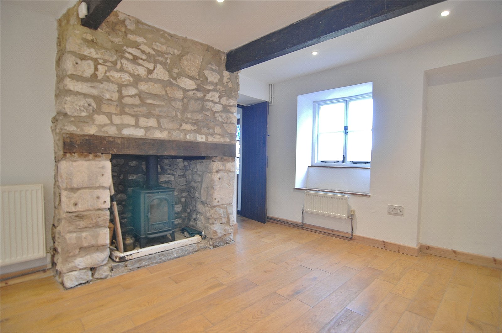 2 bedroom House for sale in Nailsworth, Stroud, Gloucestershire