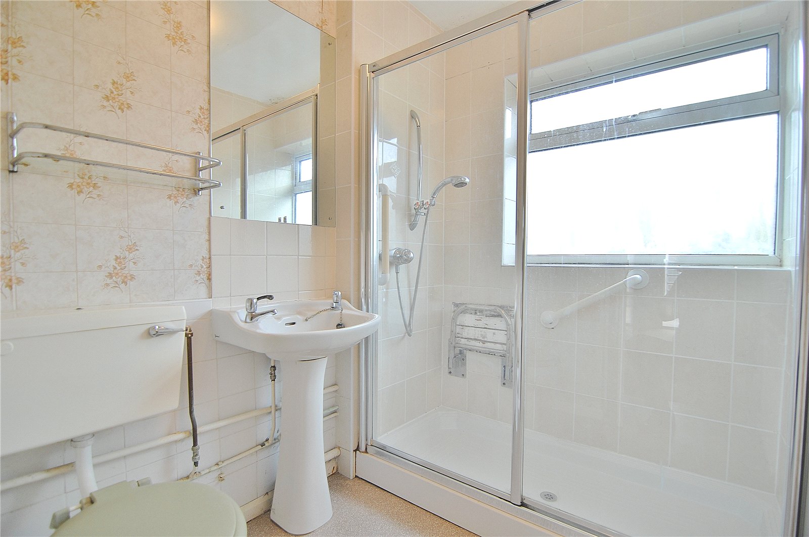 3 bedroom Bungalow for sale in Stroud, Gloucestershire