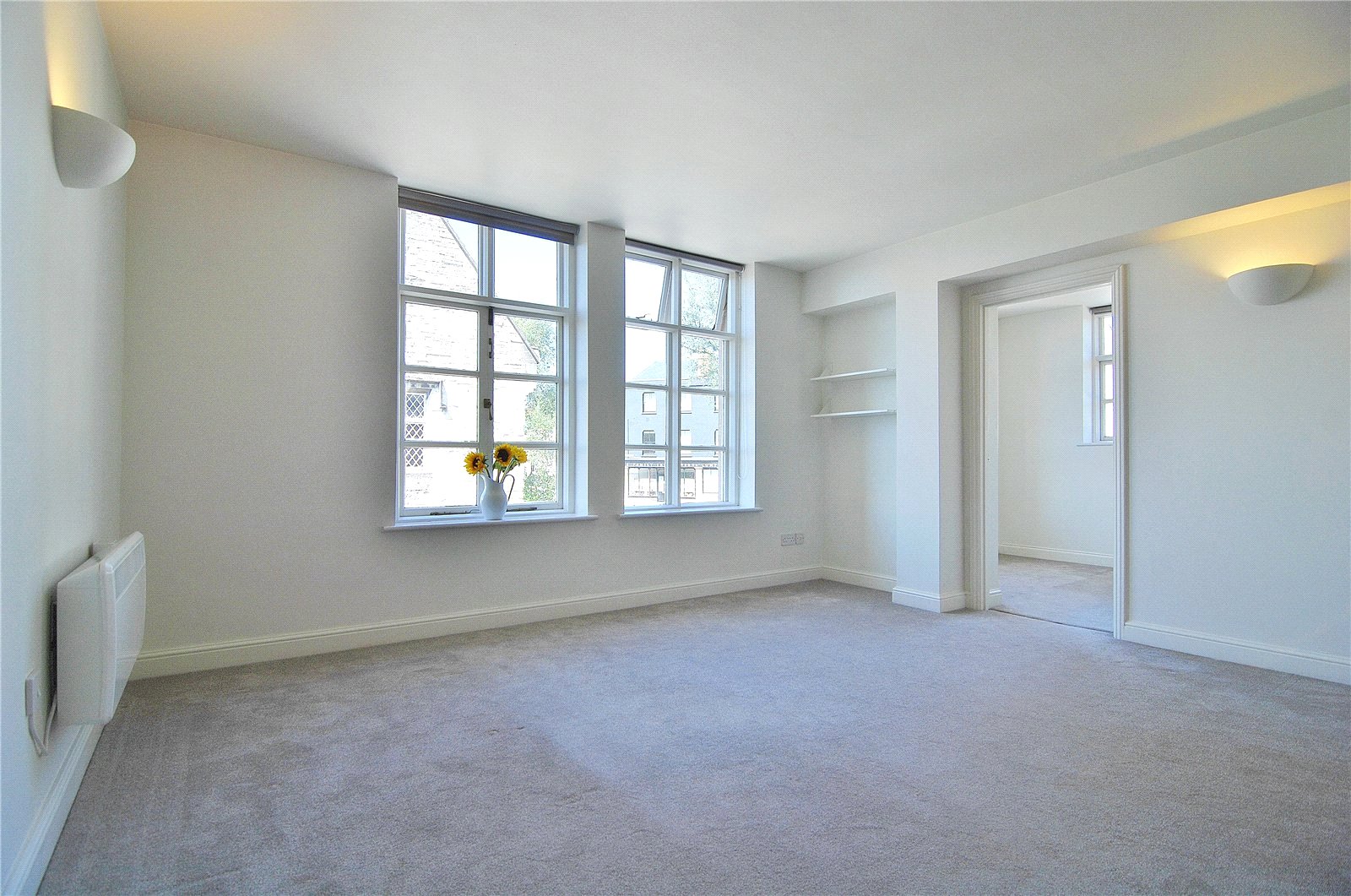 2 bedroom Flat to let in Stroud, Gloucestershire