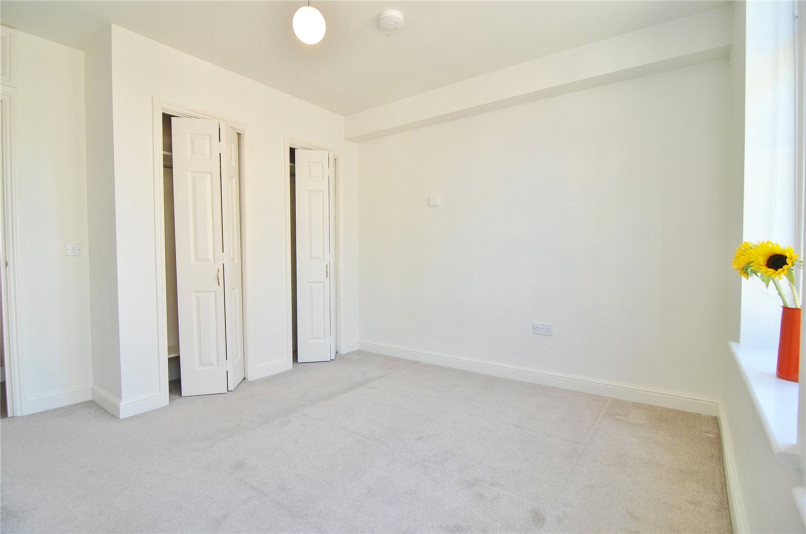 2 bedroom Flat to let in Stroud, Gloucestershire