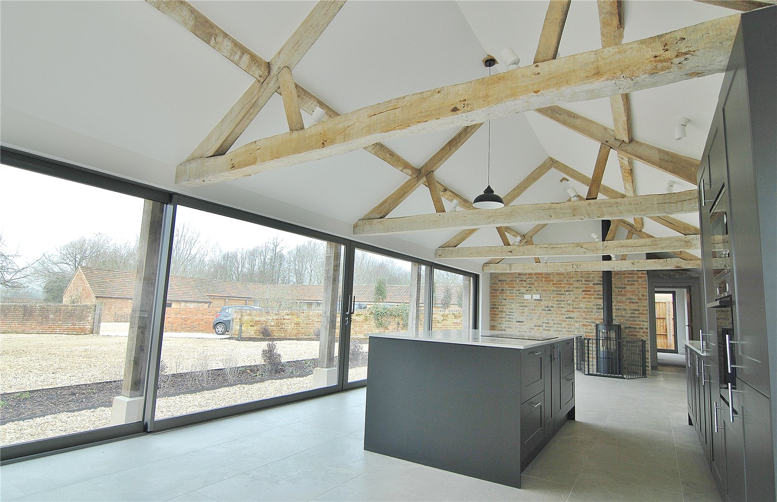 3 bedroom House to let in Moreton Valence, Gloucester, Gloucestershire