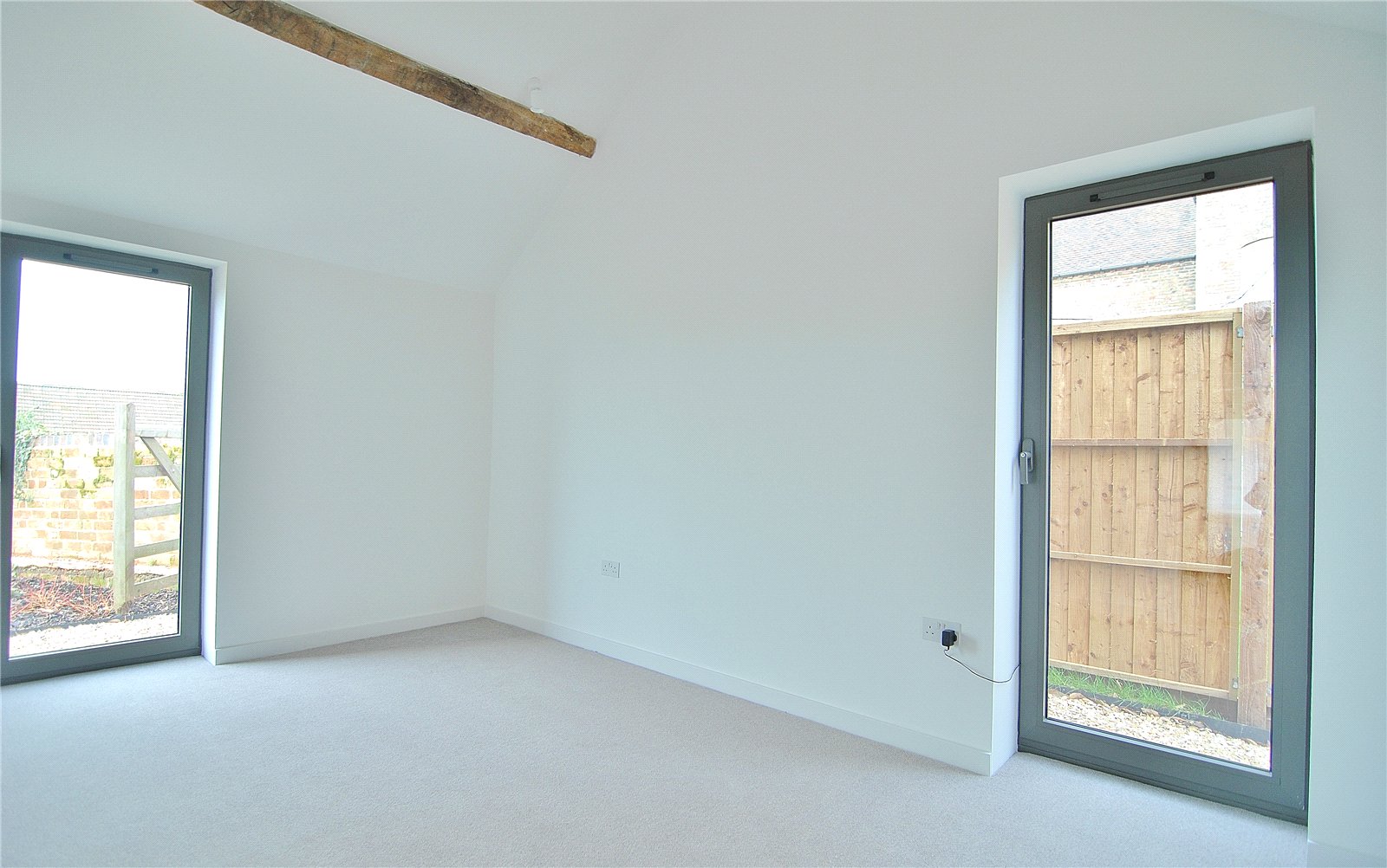 3 bedroom House to let in Moreton Valence, Gloucester, Gloucestershire