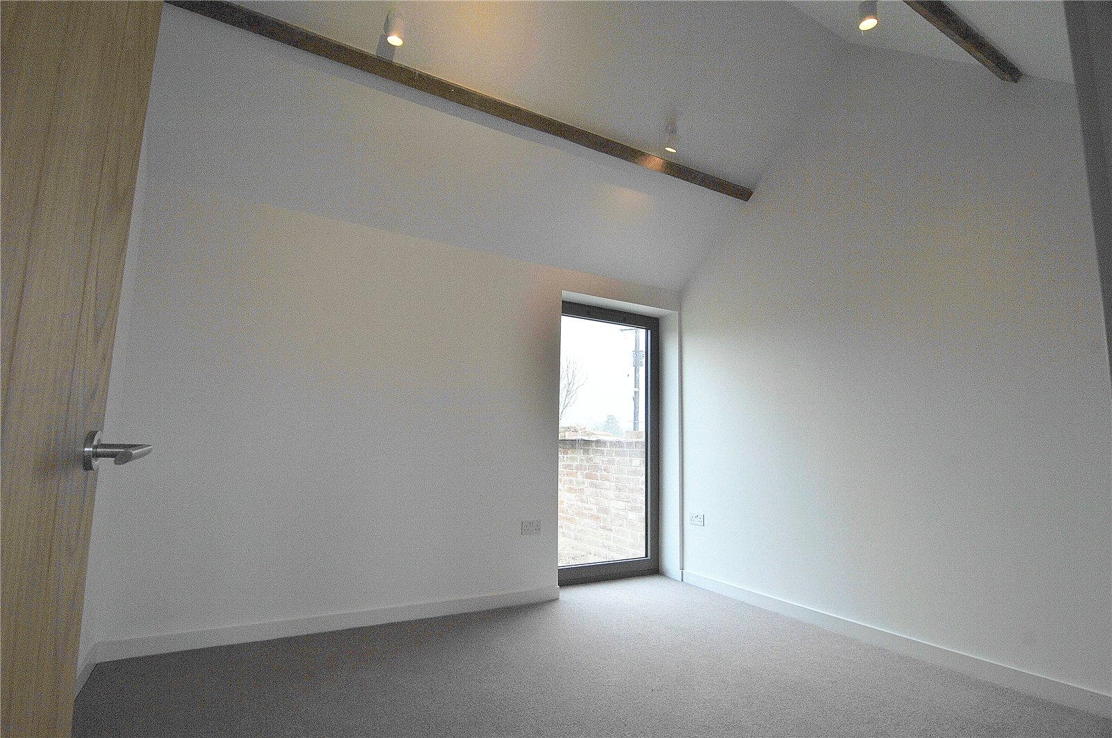 3 bedroom House to let in Moreton Valence, Gloucester, Gloucestershire