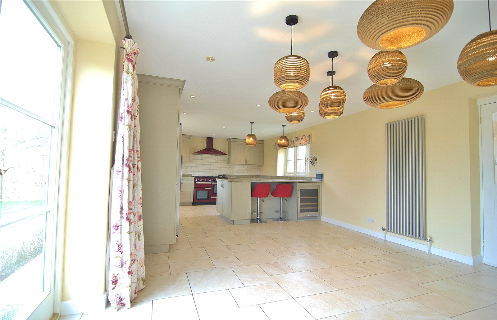 6 bedroom House to let in Moreton Valence, Gloucester, Gloucestershire