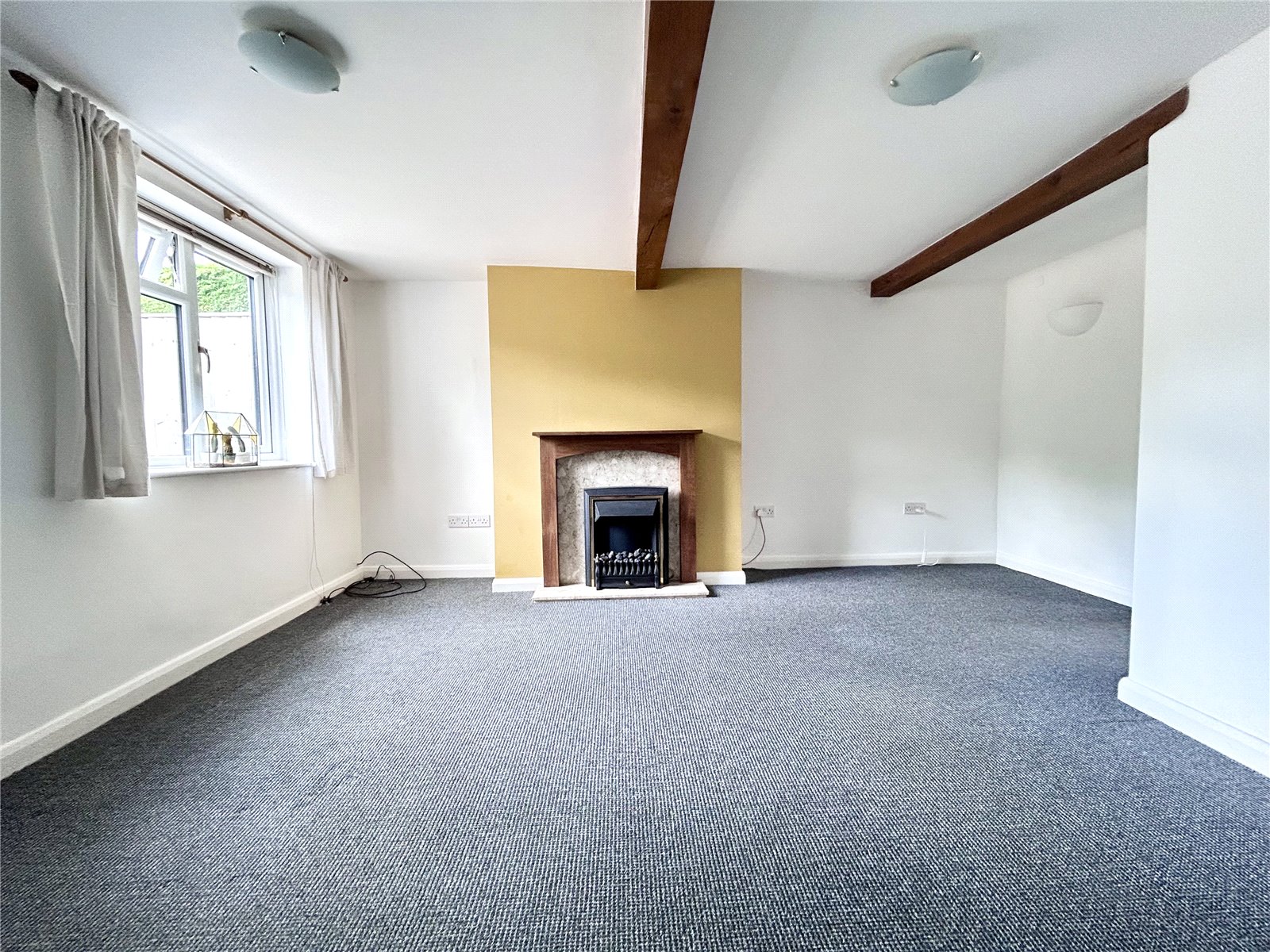 2 bedroom House to let in Kings Stanley, Stonehouse, Gloucestershire